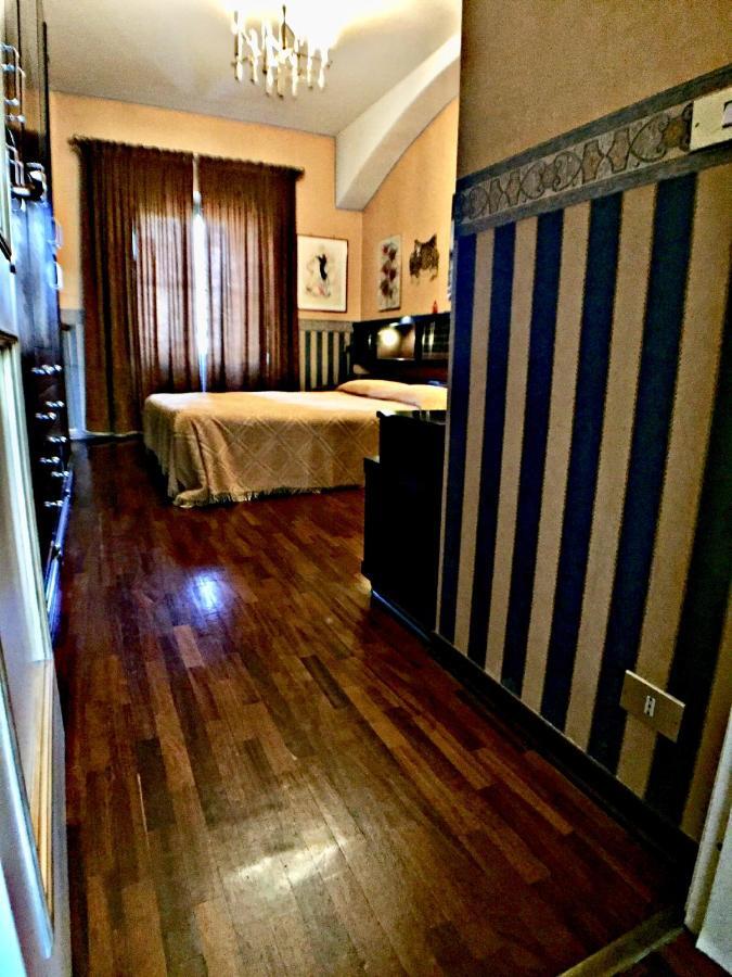 טורינו Elegante Appartamento Vicino Al Centro מראה חיצוני תמונה